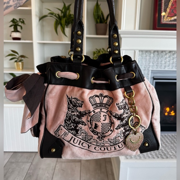 Juicy Couture Handbags - SOLD ❤️ Y2K Vintage Juicy Couture Pink Daydreamer Tote+Bag Charm